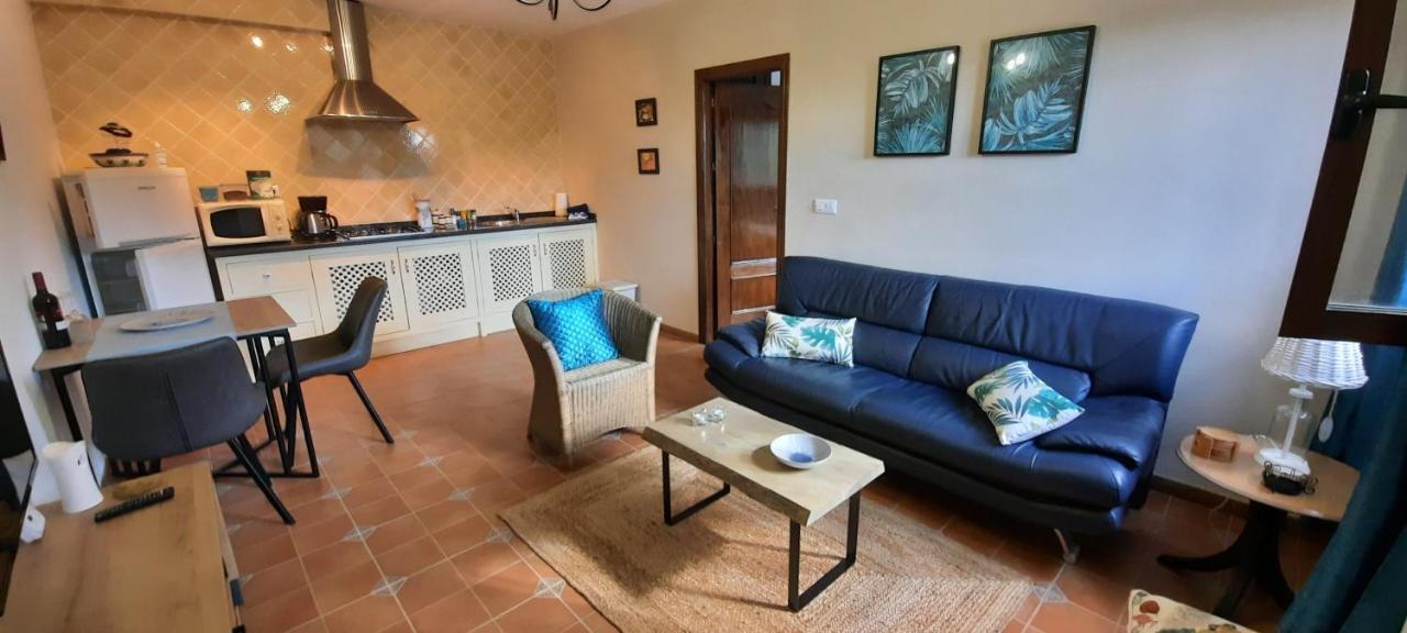 Hacienda La buena vida B&B en appartementen casita la bruja Algarinejo Exterior foto